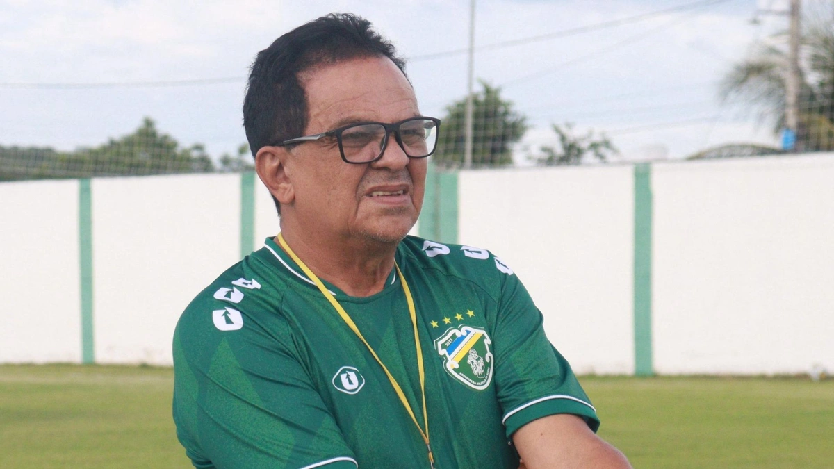 Francisco Diá, técnico do Altos