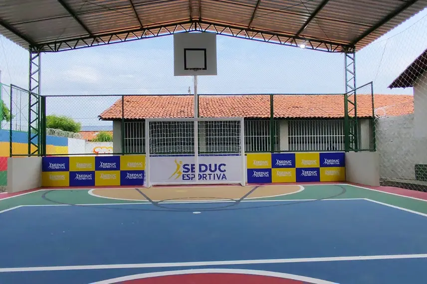 Governador entrega reforma e ampliação de escola na zona Norte de Teresina