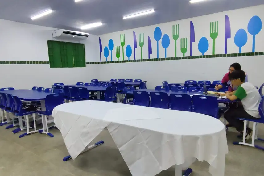 Governador entrega reforma e ampliação de escola na zona Norte de Teresina