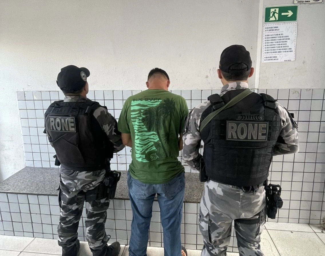 Homem com tornozeleira é preso após descumprir medida protetiva em Teresina