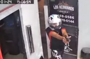 Homem é morto a tiros dentro de barbearia em Rio Largo; Polícia Civil apura o caso (Foto: Reprodução)