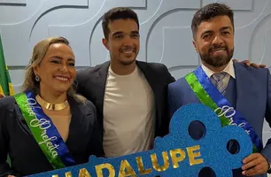 Jesse James toma posse como prefeito de Guadalupe em cerimônia solene (Foto: Reprodução)