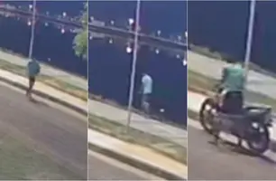 Jovem é flagrado vandalizando luminárias na orla do Açude Grande, em Campo Maior (Foto: Reprodução)