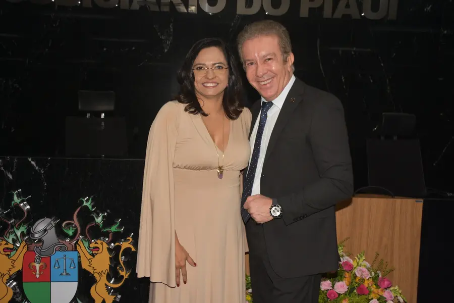 Juíza Keylla Ranyere assume presidência da AMAPI como a primeira mulher no cargo