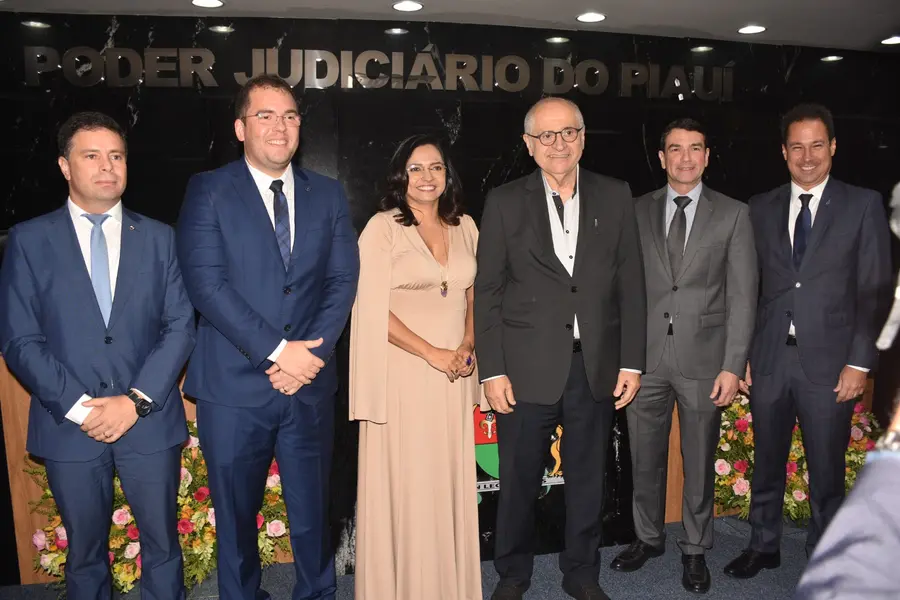 Juíza Keylla Ranyere assume presidência da AMAPI como a primeira mulher no cargo