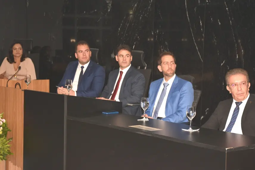 Juíza Keylla Ranyere assume presidência da AMAPI como a primeira mulher no cargo