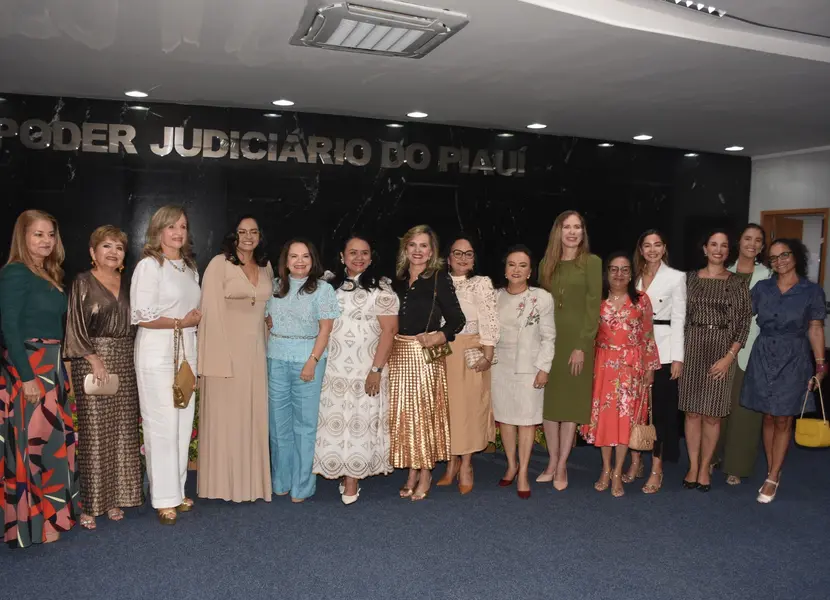 Juíza Keylla Ranyere assume presidência da AMAPI como a primeira mulher no cargo