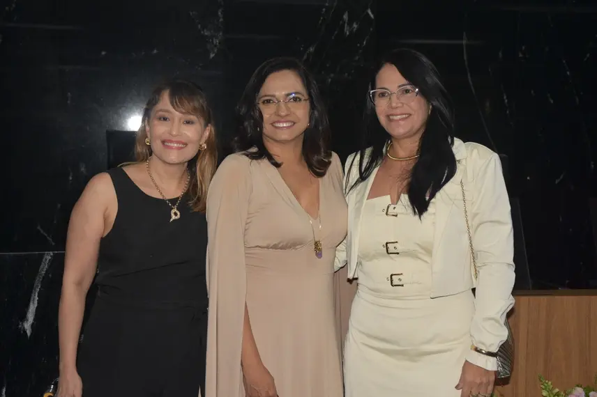 Juíza Keylla Ranyere assume presidência da AMAPI como a primeira mulher no cargo