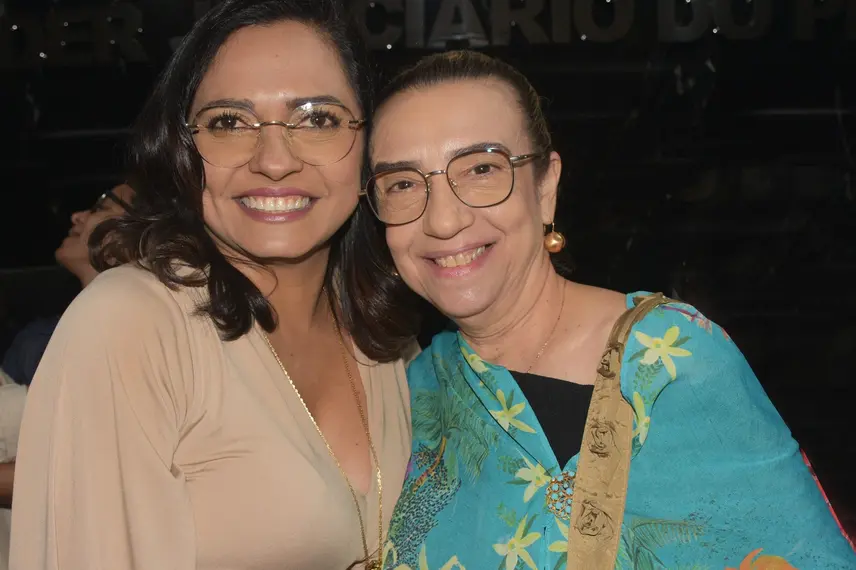 Juíza Keylla Ranyere assume presidência da AMAPI como a primeira mulher no cargo