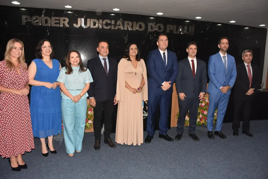 Juíza Keylla Ranyere assume presidência da AMAPI como a primeira mulher no cargo