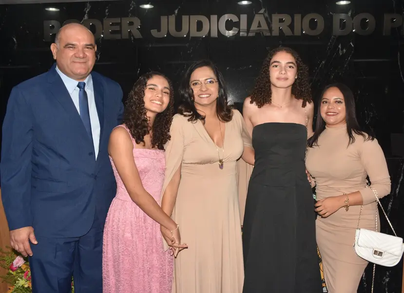 Juíza Keylla Ranyere assume presidência da AMAPI como a primeira mulher no cargo