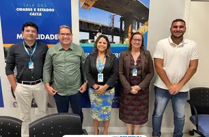 Júnior Carvalho alinha desenvolvimento para Demerval Lobão em reunião na Caixa (Foto: Reprodução)
