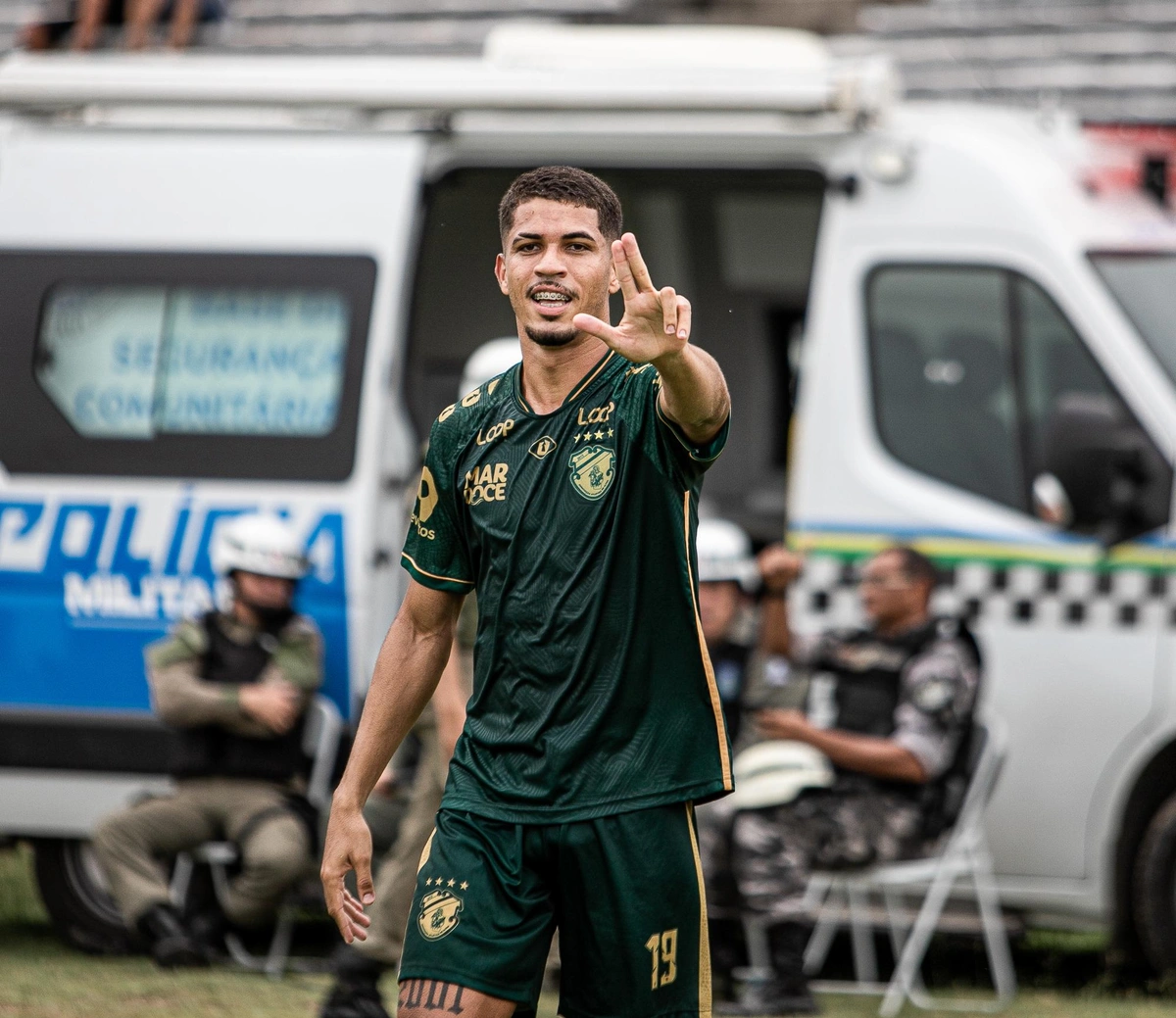 Lucas Reis, atacante do Altos