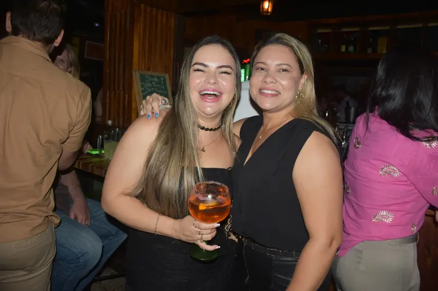Noite de Rock e MPB reúne jovens em Pub badalado na Zona Leste de Teresina Noite de Rock e MPB reúne jovens em Pub badalado na Zona Leste de Teresina