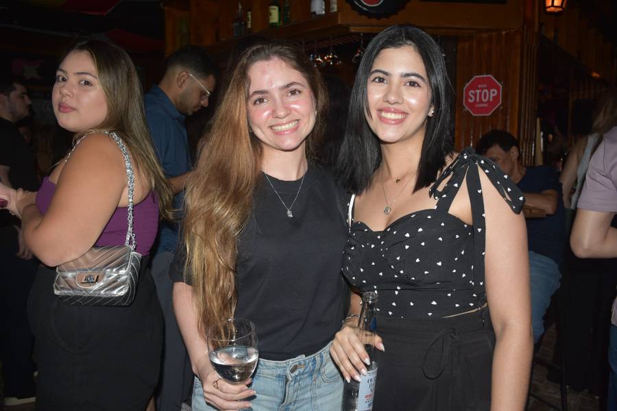 Noite de Rock e MPB reúne jovens em Pub badalado na Zona Leste de Teresina