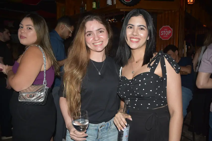 Noite de Rock e MPB reúne jovens em Pub badalado na Zona Leste de Teresina Noite de Rock e MPB reúne jovens em Pub badalado na Zona Leste de Teresina