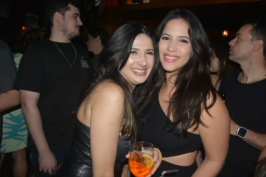 Noite de Rock e MPB reúne jovens em Pub badalado na Zona Leste de Teresina Noite de Rock e MPB reúne jovens em Pub badalado na Zona Leste de Teresina