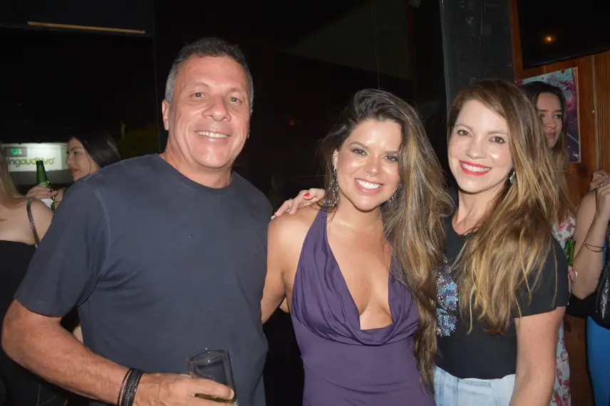 Noite de Rock e MPB reúne jovens em Pub badalado na Zona Leste de Teresina Noite de Rock e MPB reúne jovens em Pub badalado na Zona Leste de Teresina