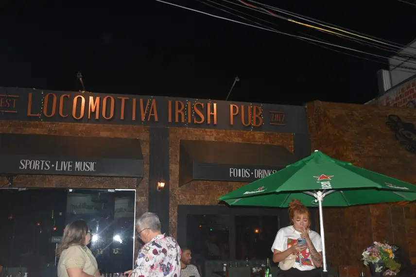 Noite de Rock e MPB reúne jovens em Pub badalado na Zona Leste de Teresina Noite de Rock e MPB reúne jovens em Pub badalado na Zona Leste de Teresina