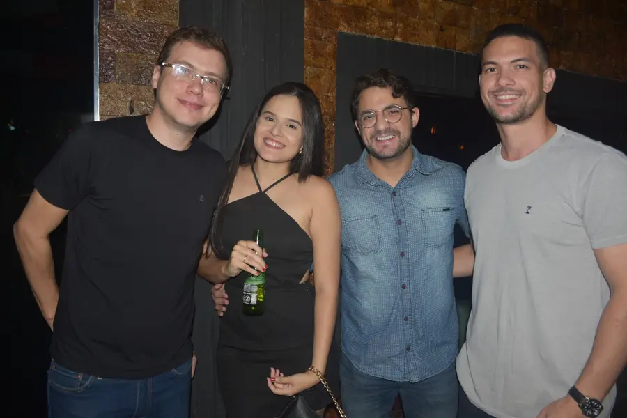 Noite de Rock e MPB reúne jovens em Pub badalado na Zona Leste de Teresina