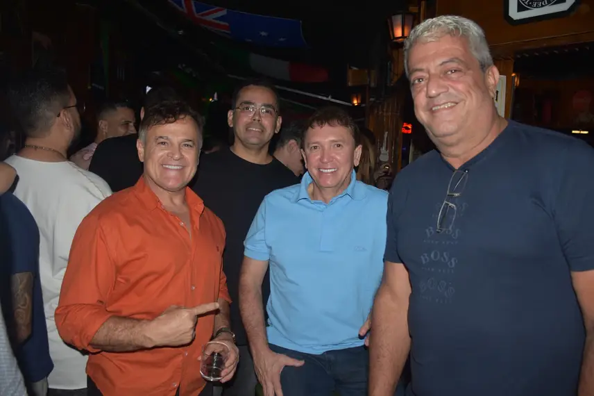 Noite de Rock e MPB reúne jovens em Pub badalado na Zona Leste de Teresina Noite de Rock e MPB reúne jovens em Pub badalado na Zona Leste de Teresina