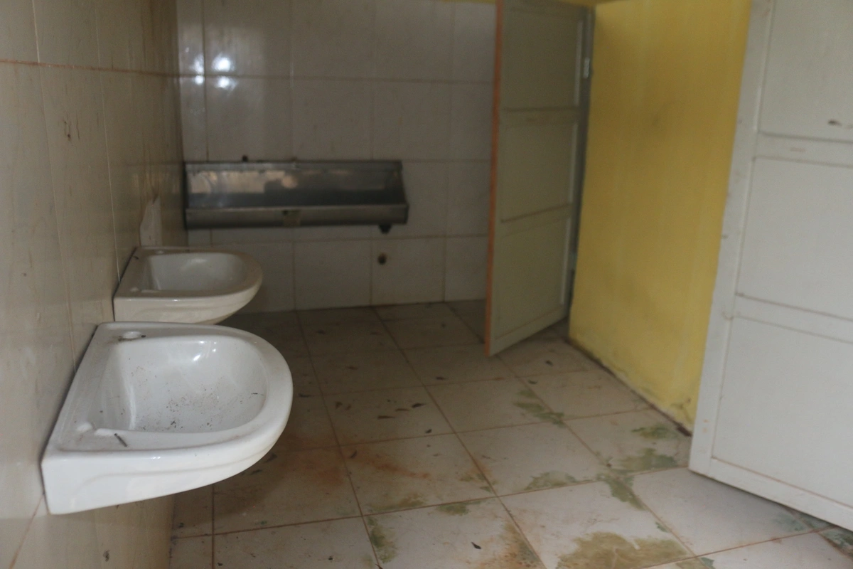 Nova gestão de Eliseu Martins expõe situação de abandono em várias áreas da cidade