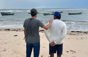 Pescador é preso na praia da Pedra do Sal por não pagar pensão alimentícia (Foto: Divulgação/Polícia Civil)