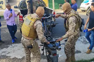 Polícia prende três suspeitos de adulteração de motos na zona Norte de Teresina (Foto: Repórter 12/Conecta Piauí)