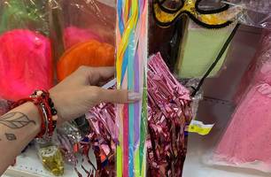 Prévias de Carnaval devem aquecer as vendas do comércio em Teresina (Foto: Reprodução)