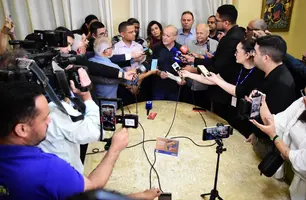 Silvio Mendes anuncia pagamento das férias dos professores da rede municipais (Foto: Reprodução)