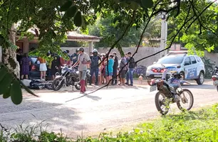 Suspeitos de tentativa de assalto são espancados em bar na zona Leste de Teresina (Foto: Reprodução)