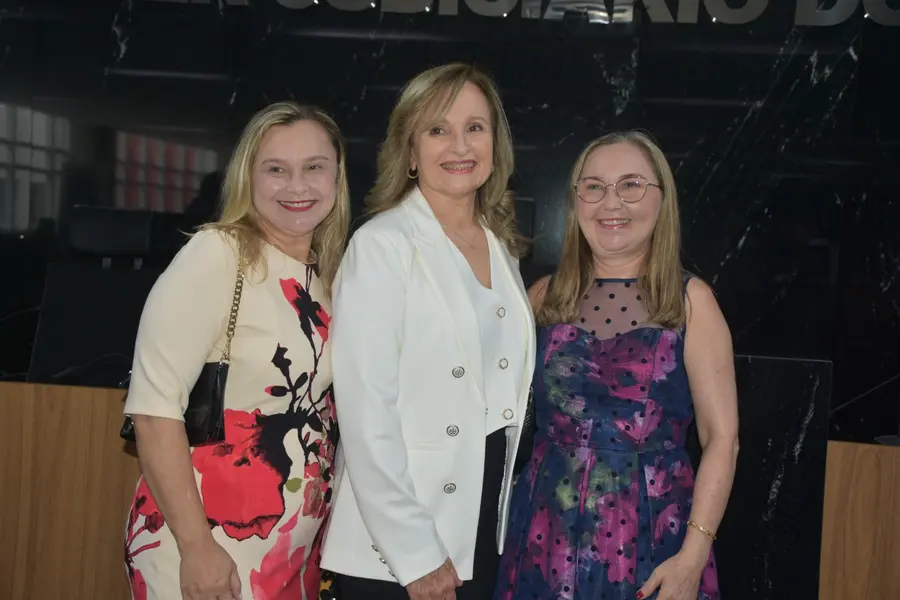 Valdênia Moura assume como juíza substituta no TJ-PI