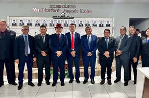 Abdoral Melo homenageia vereadores no Dia do Vereador em São João do Arraial (Foto: Reprodução/Instagram)