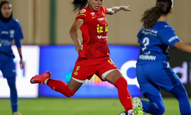 Adriana Silva, atacante piauiense do Al-Qadsiah (Foto: Al-Qadsiah)