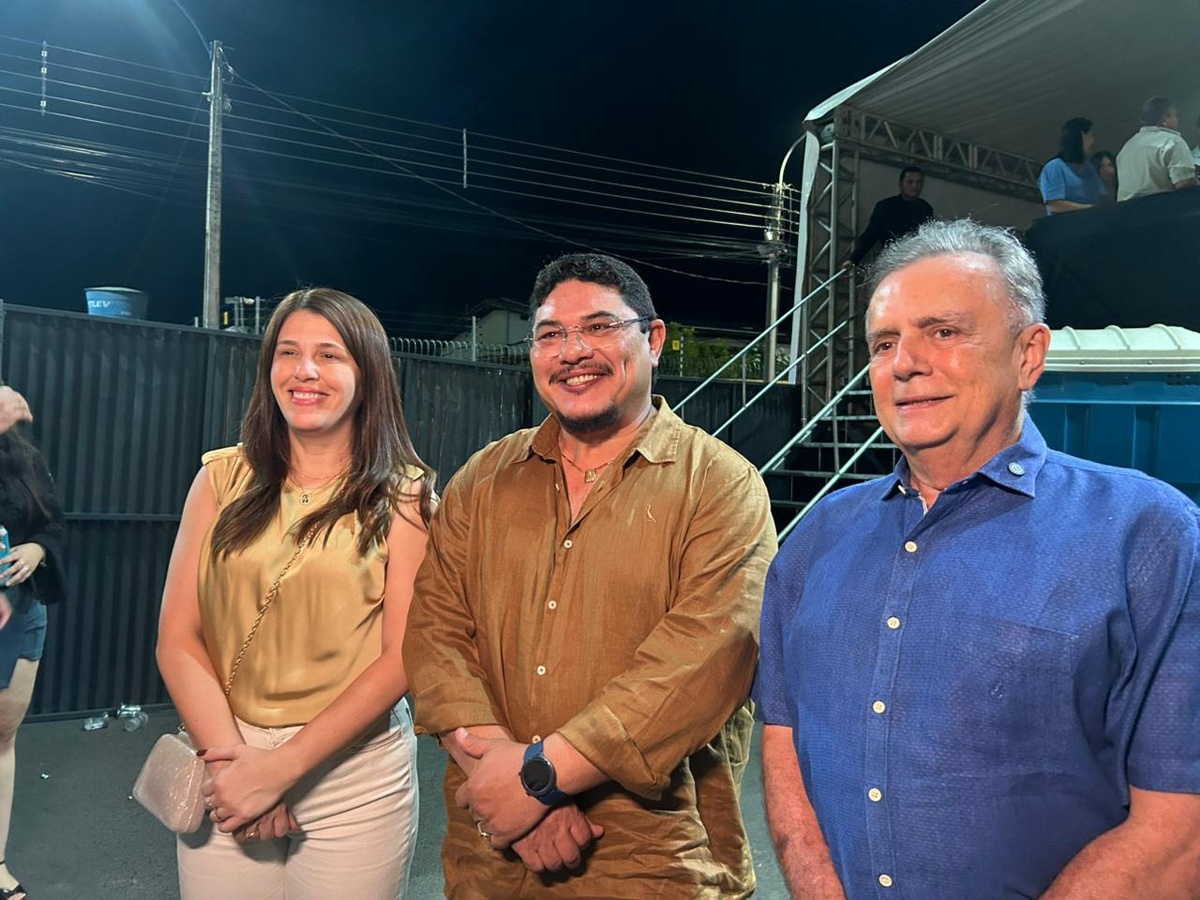 Altos celebra aniversário do prefeito Maxwell com show de Raí Saia Rodada