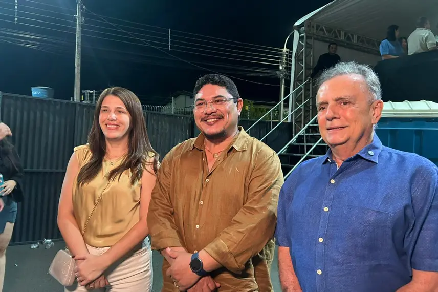 Altos celebra aniversário do prefeito Maxwell com show de Raí Saia Rodada