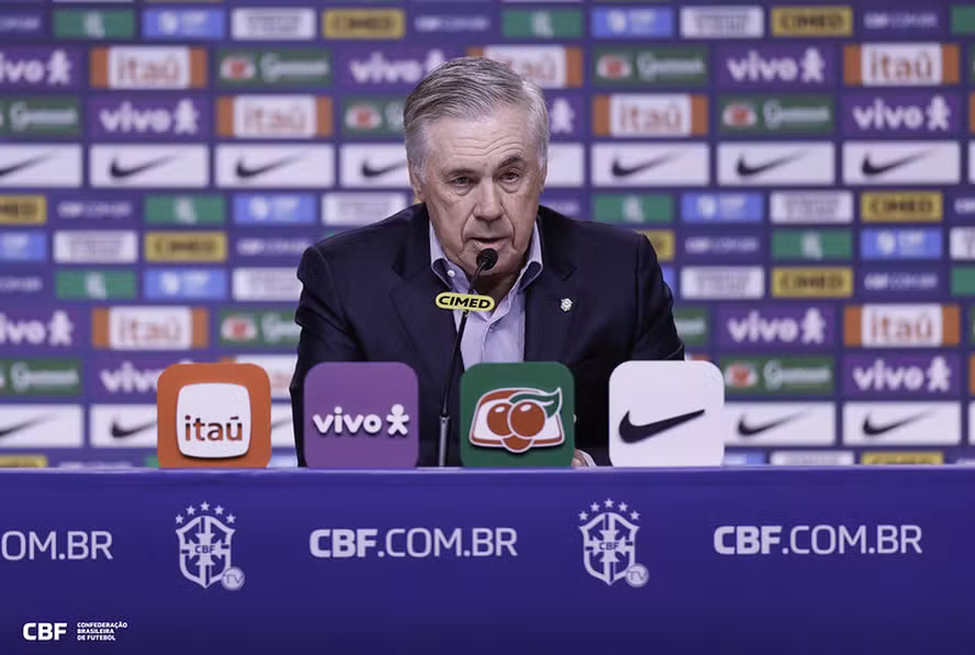 Ancelotti em convocação da seleção brasileira