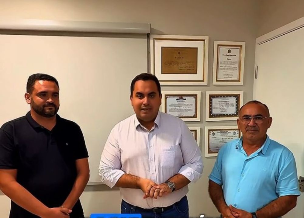 Após reunião com Georgiano Neto, prefeito de Assunção do Piauí anuncia obras
