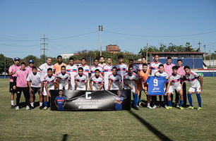 Atletas do Piauí homenageiam amigo morto em acidente em estreia da Copa do Brasil Sub-20 (Foto: Aldo Carvalho/ PEC)