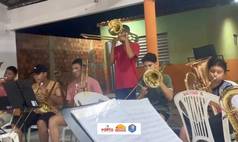 Banda infantil-juvenil de Porto se destaca com novos instrumentos e fardamento