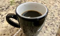 Dia do Café: entre benefícios, cuidados e o melhor jeito de aproveitar a bebida