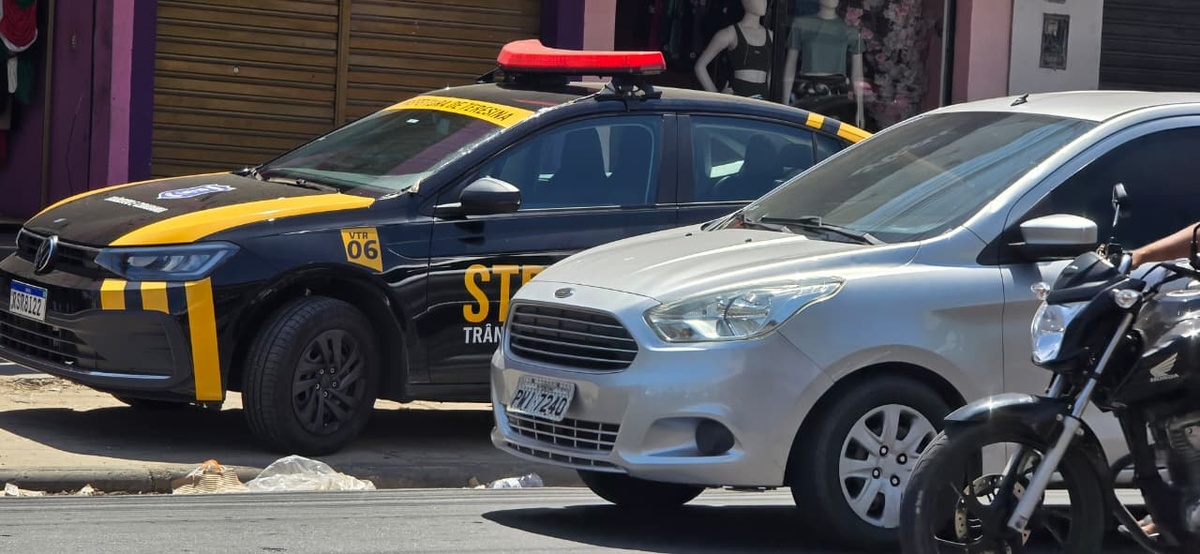 Carro colide com mototaxista por app na zona Norte de Teresina e complica trânsito