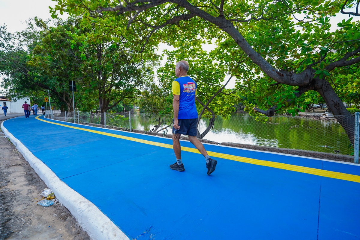 Centro Administrativo ganha pista de caminhada e requalificação de calçadas