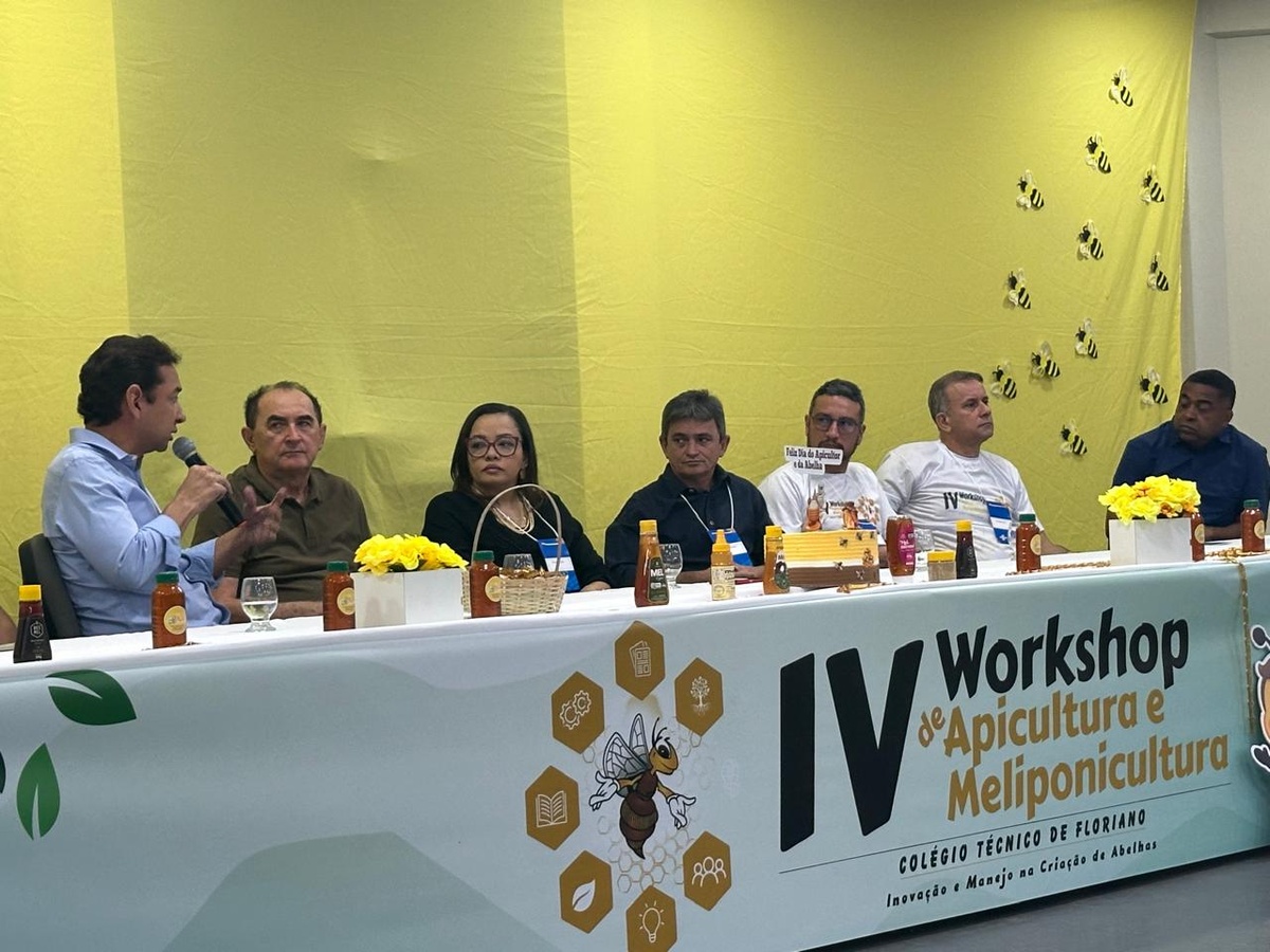 Codevasf apoia workshop piauiense que discute gestão e tecnologias na apicultura