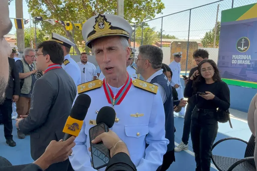 Comandante do Quarto Distrito Naval (Com4ºDN), vice-almirante Adriano Marcelino Batista