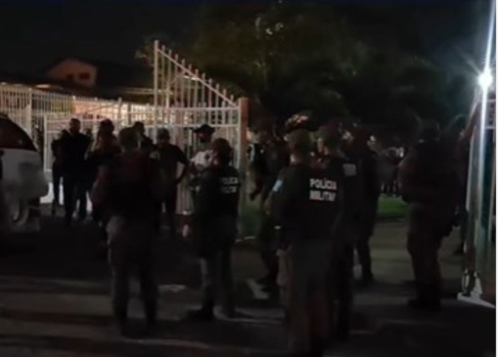 Despedida do policial Igor da Costa Alves emociona colegas e familiares