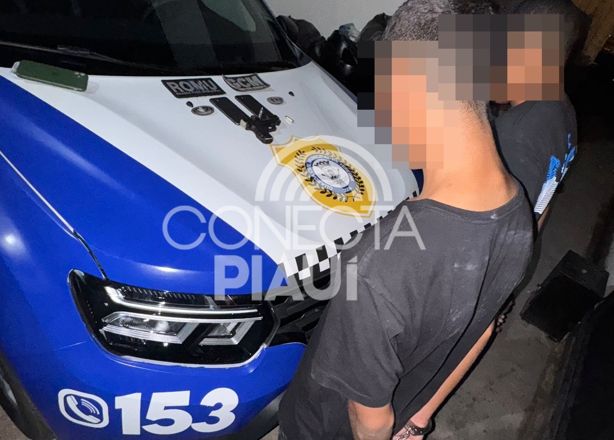 Dois menores são apreendidos com arma e guarda recupera iPhone e moto em Teresina