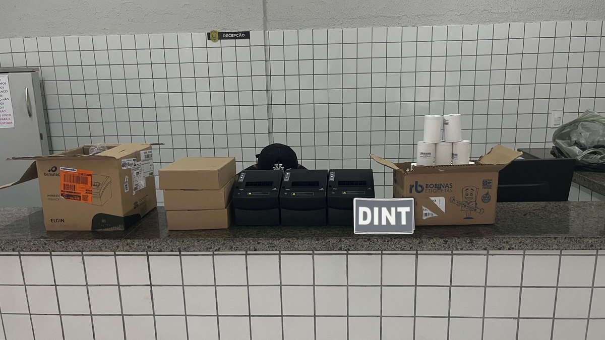 Dupla é presa e PM recupera equipamentos furtados no Centro de Parnaíba