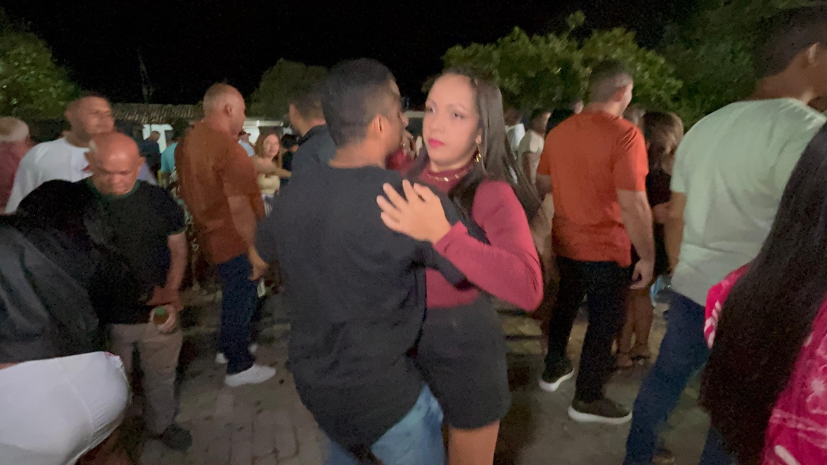 Eliseu Martins celebra 68 anos com inaugurações e grande festa em praça pública