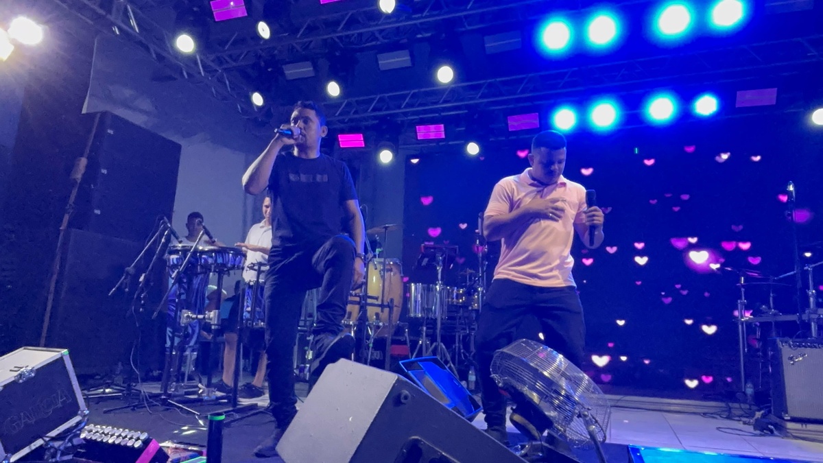 Eliseu Martins celebra 68 anos com inaugurações e grande festa em praça pública